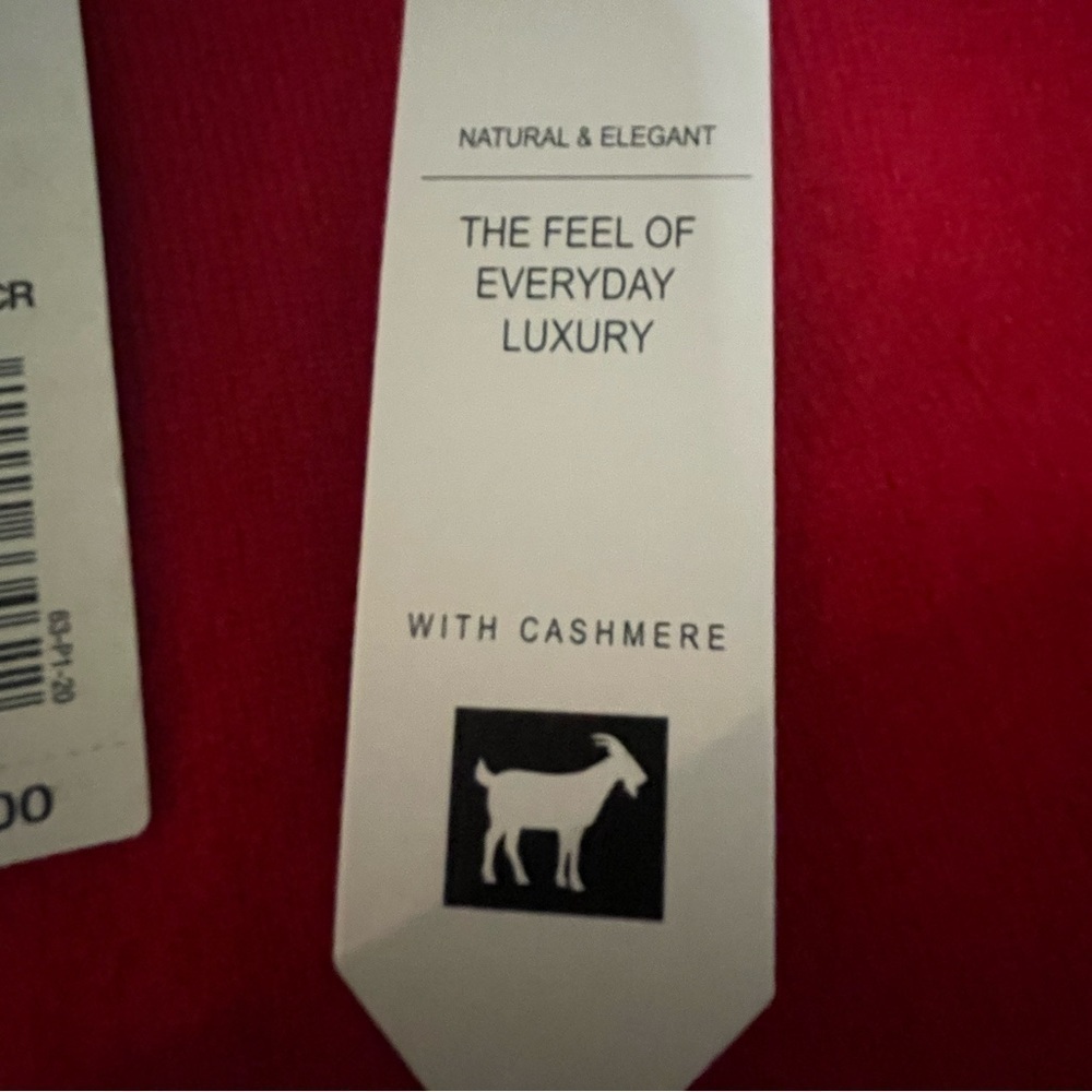 NWT 70%‎ Wool 30% Cashmere Blend Classic Crew Neck Sweater in Red - Picture 7 of 9
